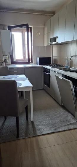 Apartament cu 2 camere decomandat, mobilat în Chitila