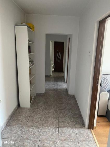 Apartament cu 3 camere decomandat în Morarilor