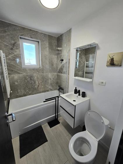 Apartament cu 3 camere decomandat în Bălcescu