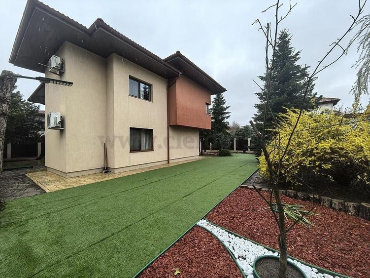 Casă individuală cu 4 camere cu Canalizare în Pipera