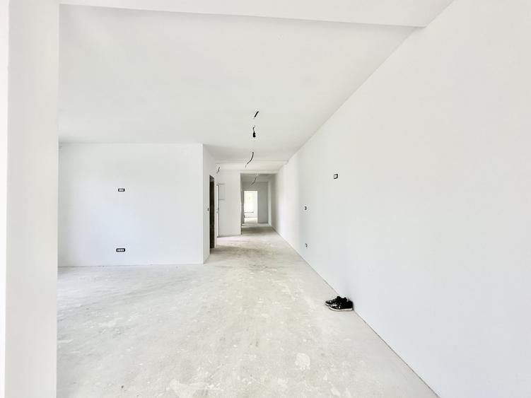 Duplex cu 4 camere cu Canalizare în Moșnița Nouă