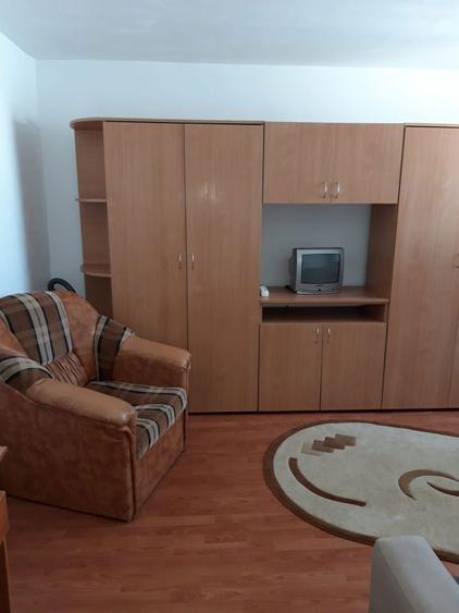 Garsonieră decomandată în Cățelu
