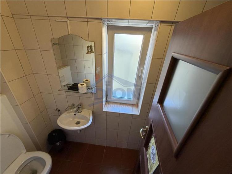 Apartament cu 4 camere decomandat în Unirii