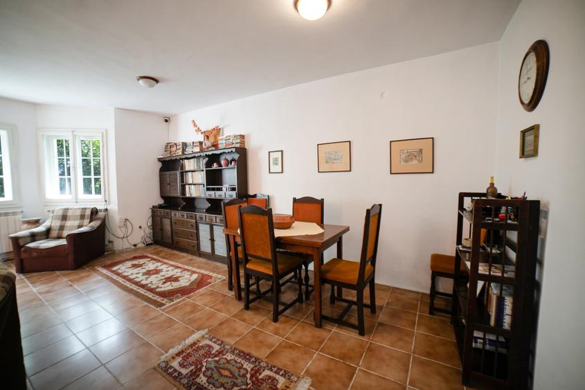 Casă individuală cu 5 camere cu Teren 1364 Mp în Brebu