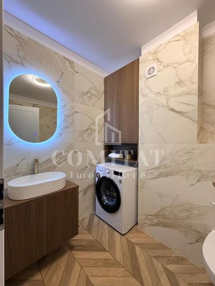 Apartament cu 2 camere semidecomandat, mobilat în Florești