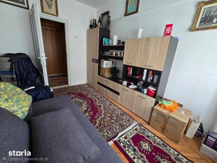 Apartament cu 4 camere în Micro 16