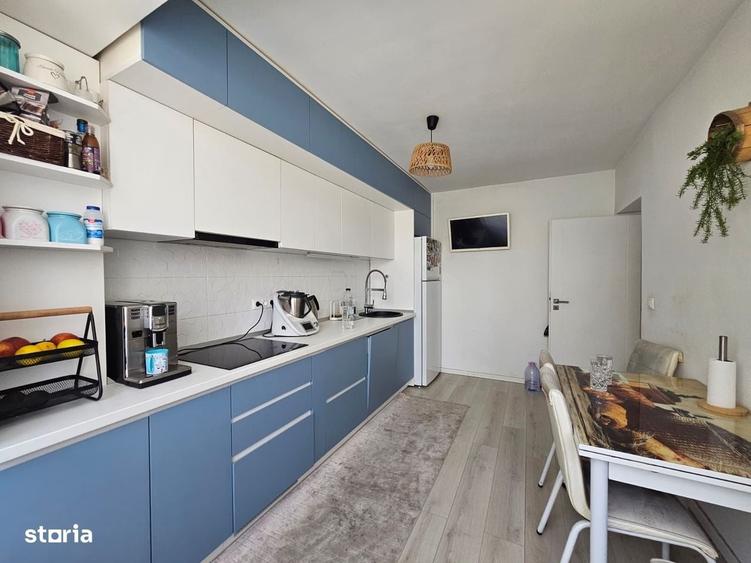 De vanzare apartament cu 4 camere Centru, Str. Mileniului - 9