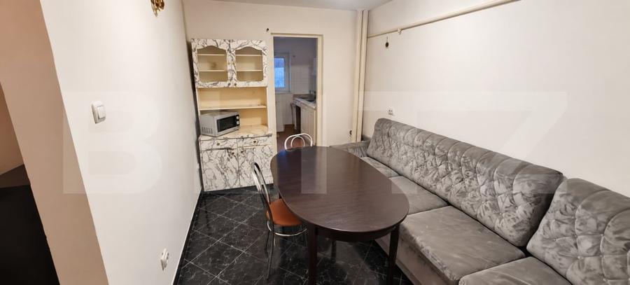 Apartament cu 3 camere decomandat, mobilat în Central