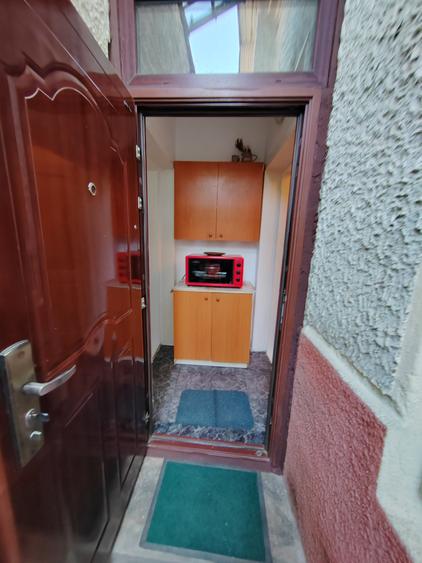 Casă cu 2 camere cu Teren 150 Mp în Moșilor