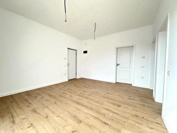 Apartament cu 3 camere decomandat în Remetea Mare