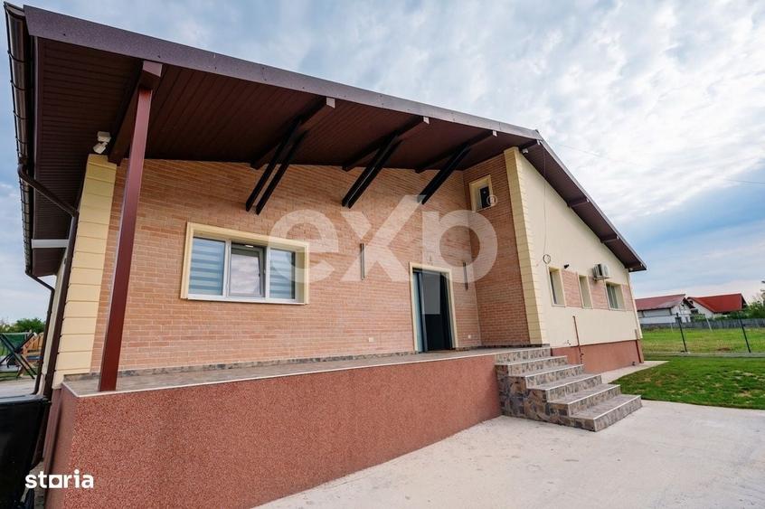 Casă cu 4 camere cu Teren 1014 Mp în Smeura