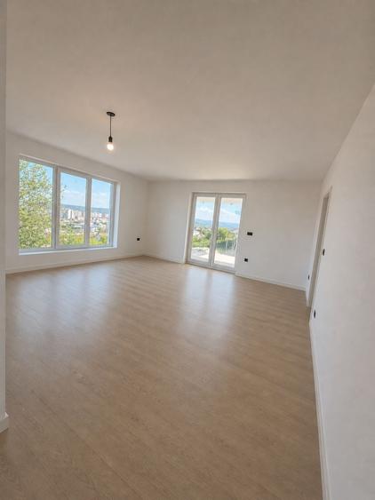 Casă individuală cu 4 camere cu Teren 600 Mp în Cetate