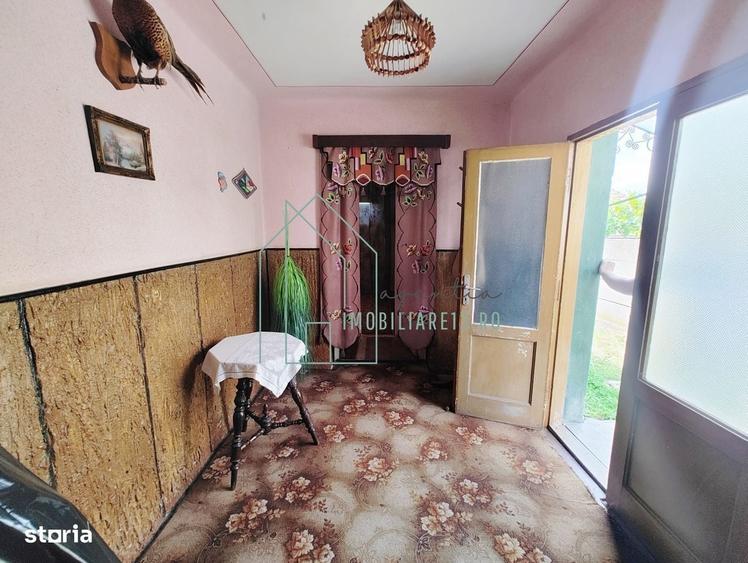 Casă cu 4 camere în Central
