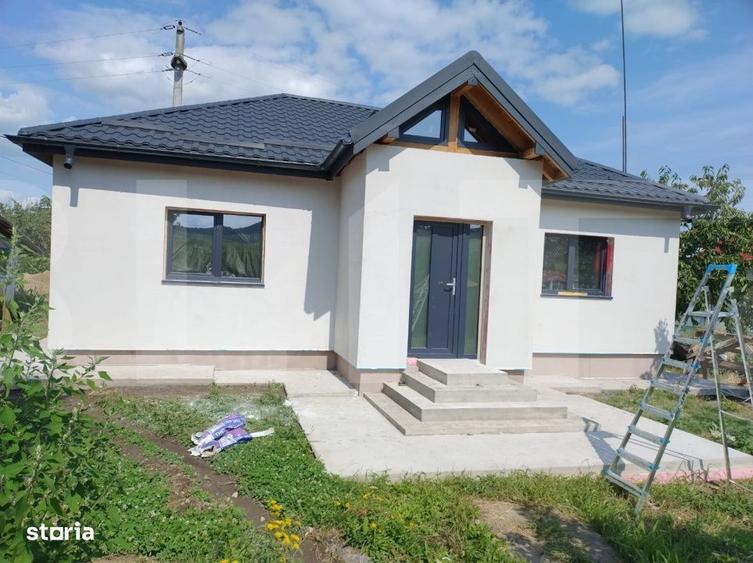 Casă cu 3 camere cu Teren 1200 Mp în Băiceni