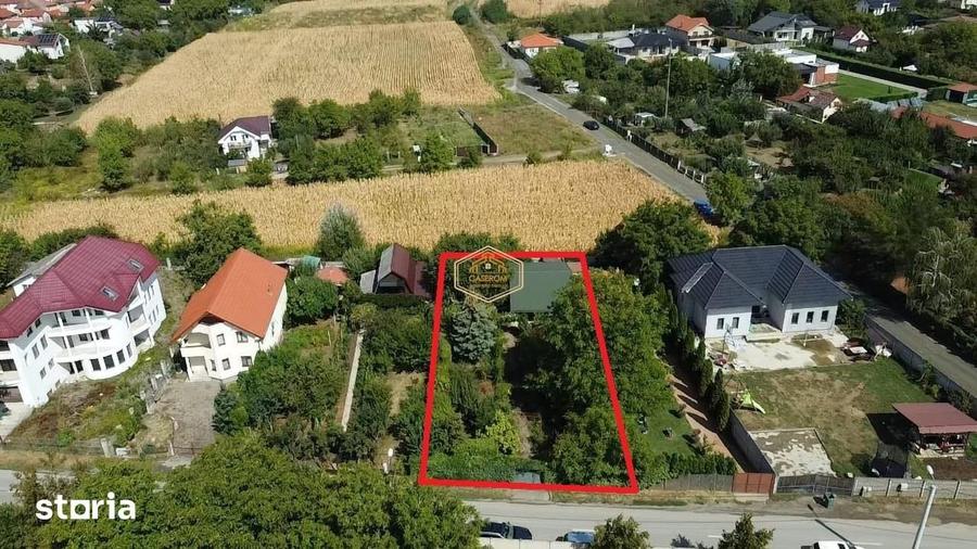 Teren de 560 mp, în Bercu Roșu