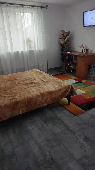 Casă cu 3 camere în Central