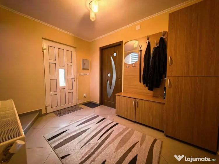 Casă cu 4 camere cu Teren 376 Mp în Hilița