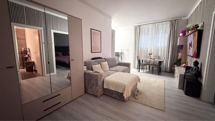 Apartament cu 2 camere decomandat în Carol Davila