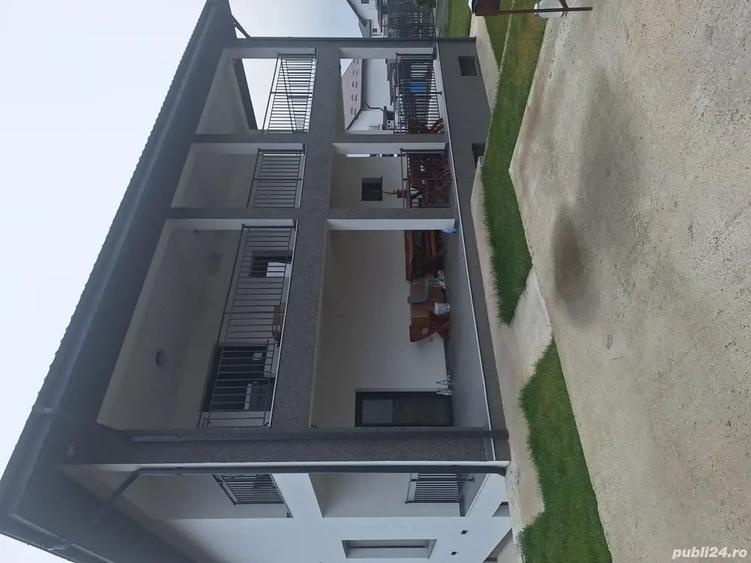Casă cu 6 camere cu Teren 600 Mp în Balciu