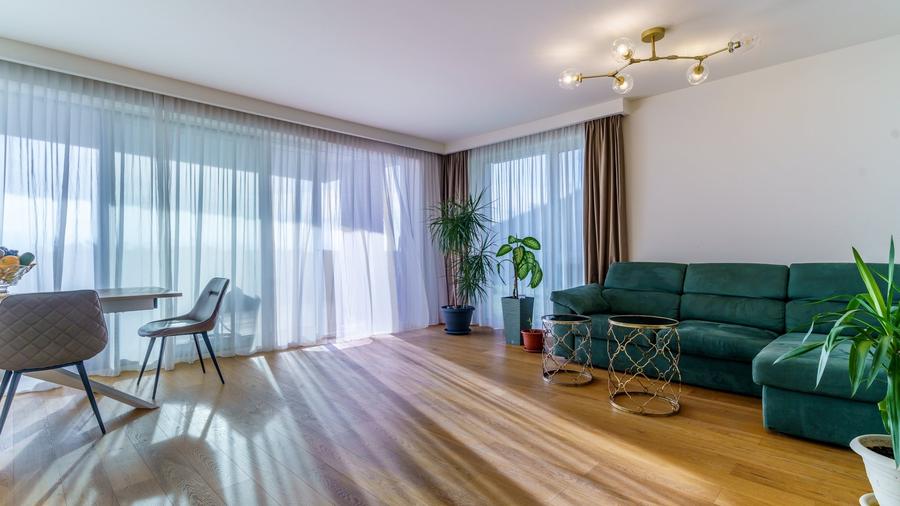 Apartament cu 3 camere decomandat, mobilat în Gruia