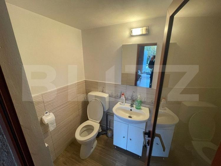 Casă individuală cu 4 camere cu Canalizare în Central