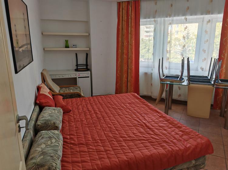 Apartament cu 2 camere decomandat în Centrul Civic
