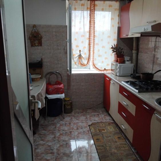 Apartament cu 2 camere semidecomandat în Băneasa