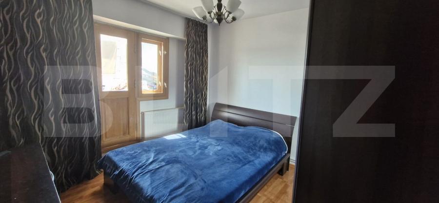 Apartament cu 3 camere decomandat, mobilat în Micro 12