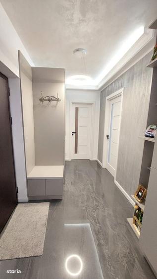 Apartament cu 3 camere în Florești