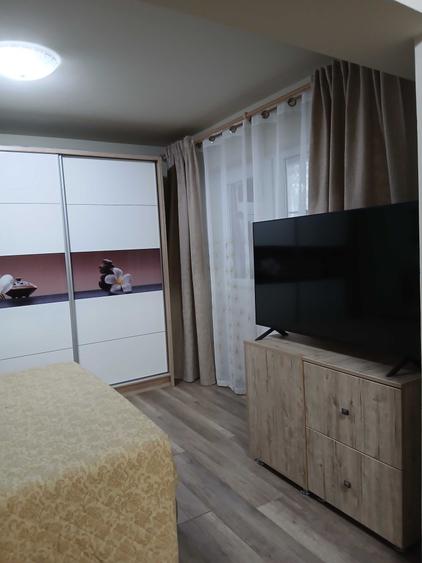 Apartament cu 3 camere decomandat în Orizont