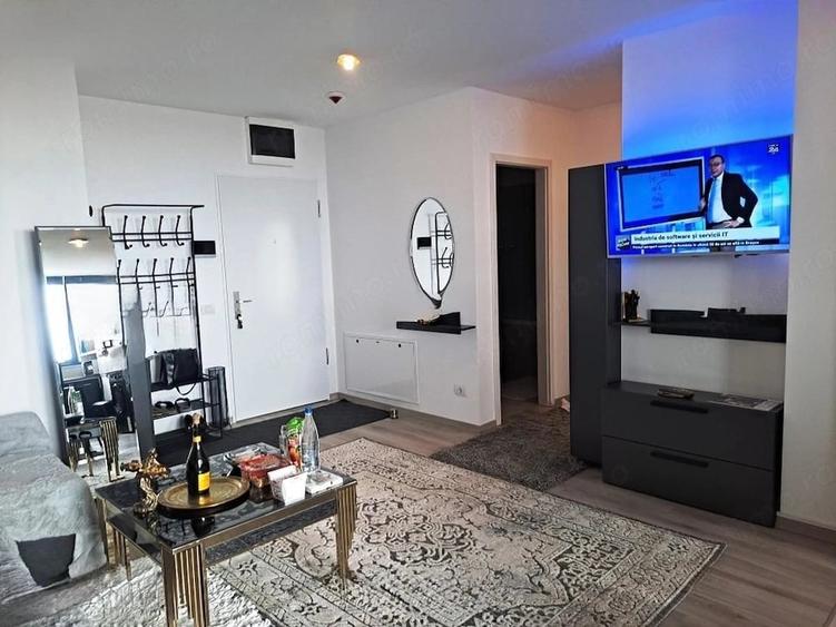Apartament cu 2 camere semidecomandat în Take Ionescu