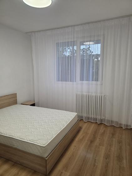 Apartament cu 2 camere semidecomandat în 1 Mai