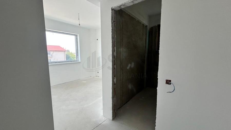 Apartament cu 3 camere decomandat în 1 Mai