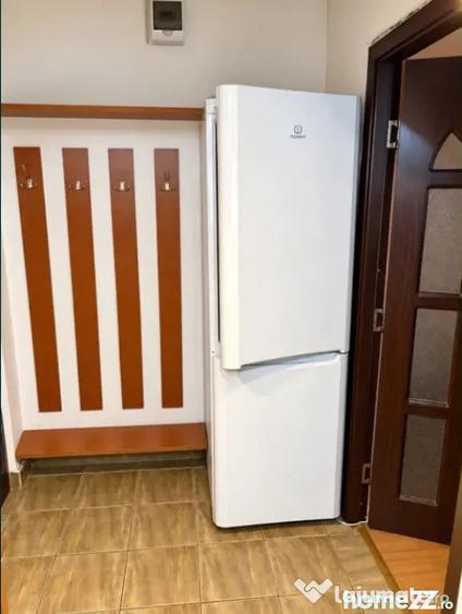 Apartament cu 2 camere semidecomandat în Florilor