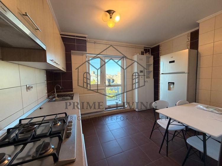 Apartament cu 3 camere, mobilat în Unirii