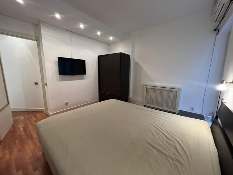 Apartament cu 5 camere decomandat în P-ța Romană
