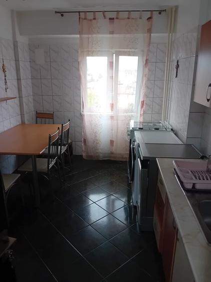 Apartament cu 2 camere decomandat în Sebastian