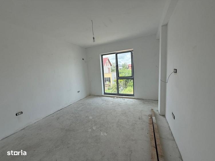 Casă cu 4 camere cu Teren 250 Mp în Prelungirea Ghencea