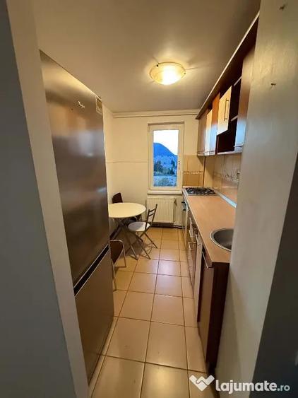 Apartament cu 2 camere semidecomandat în Astra