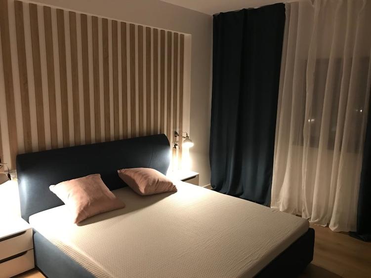 Apartament cu 2 camere decomandat, mobilat în Central