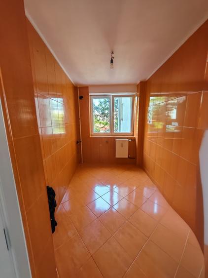 Apartament cu 2 camere semidecomandat în Titan