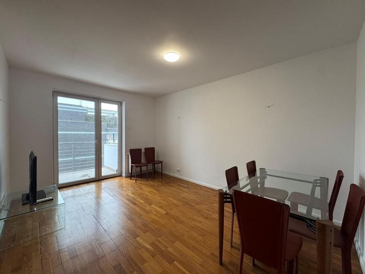 Apartament cu 3 camere decomandat în Aviatorilor
