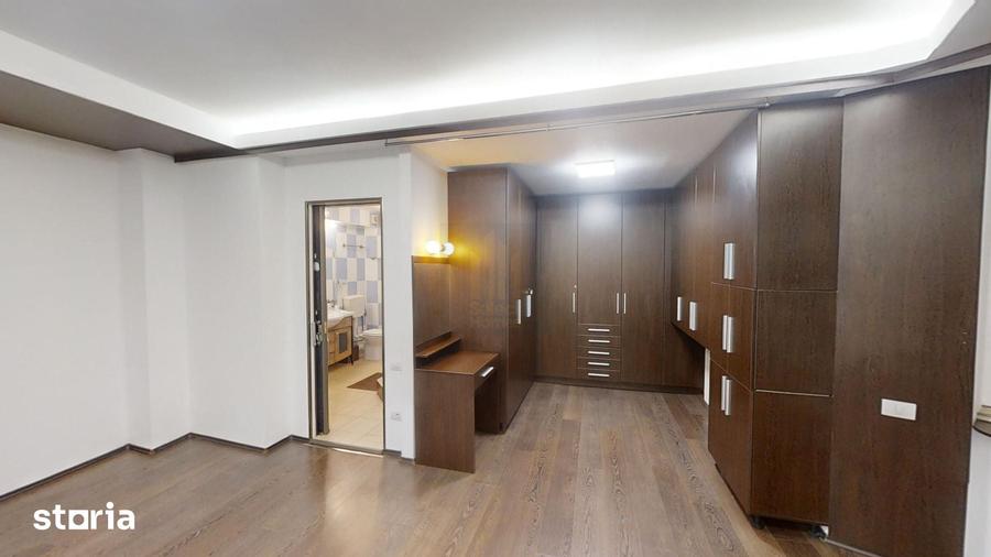 Apartament cu 5 camere decomandat în Grivița