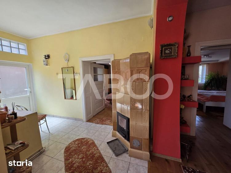 Casă cu 3 camere cu Canalizare în Beclean