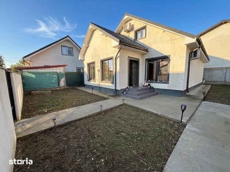 Casă cu 5 camere cu Teren 300 Mp în Valu lui Traian