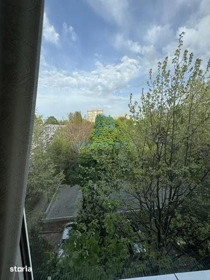 Apartament cu 3 camere în Berceni