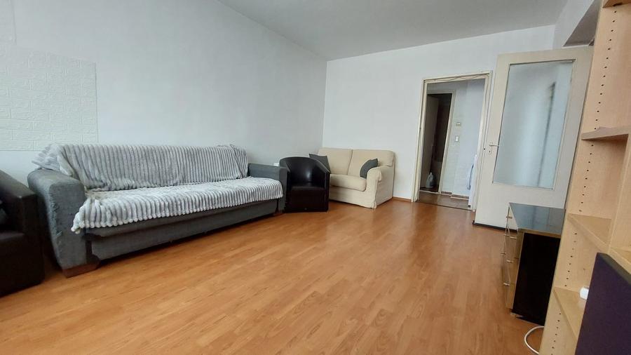 Apartament cu 2 camere semidecomandat în Veteranilor