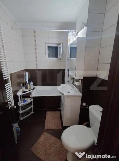 Apartament cu 3 camere decomandat în 1 Mai