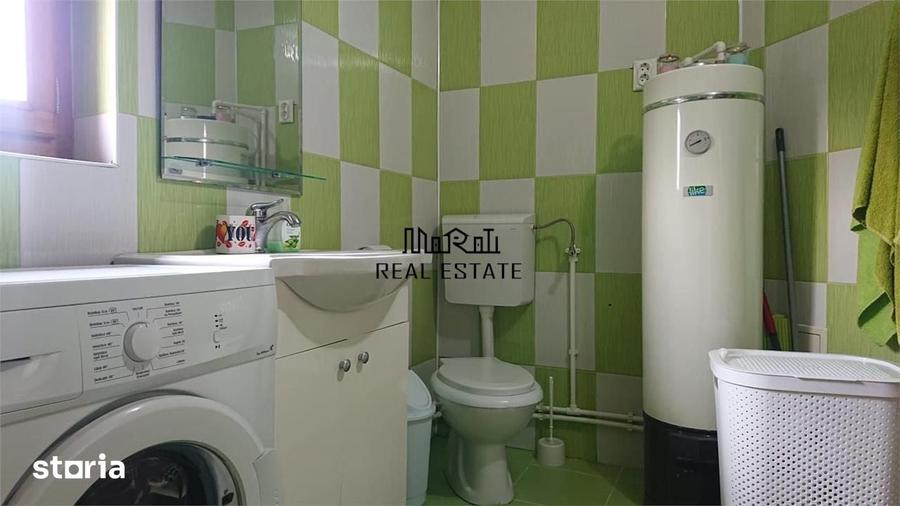 Casă cu 3 camere cu Teren 1084 Mp în Central