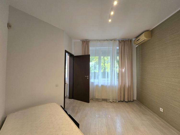 Apartament cu 5 camere în Nordului